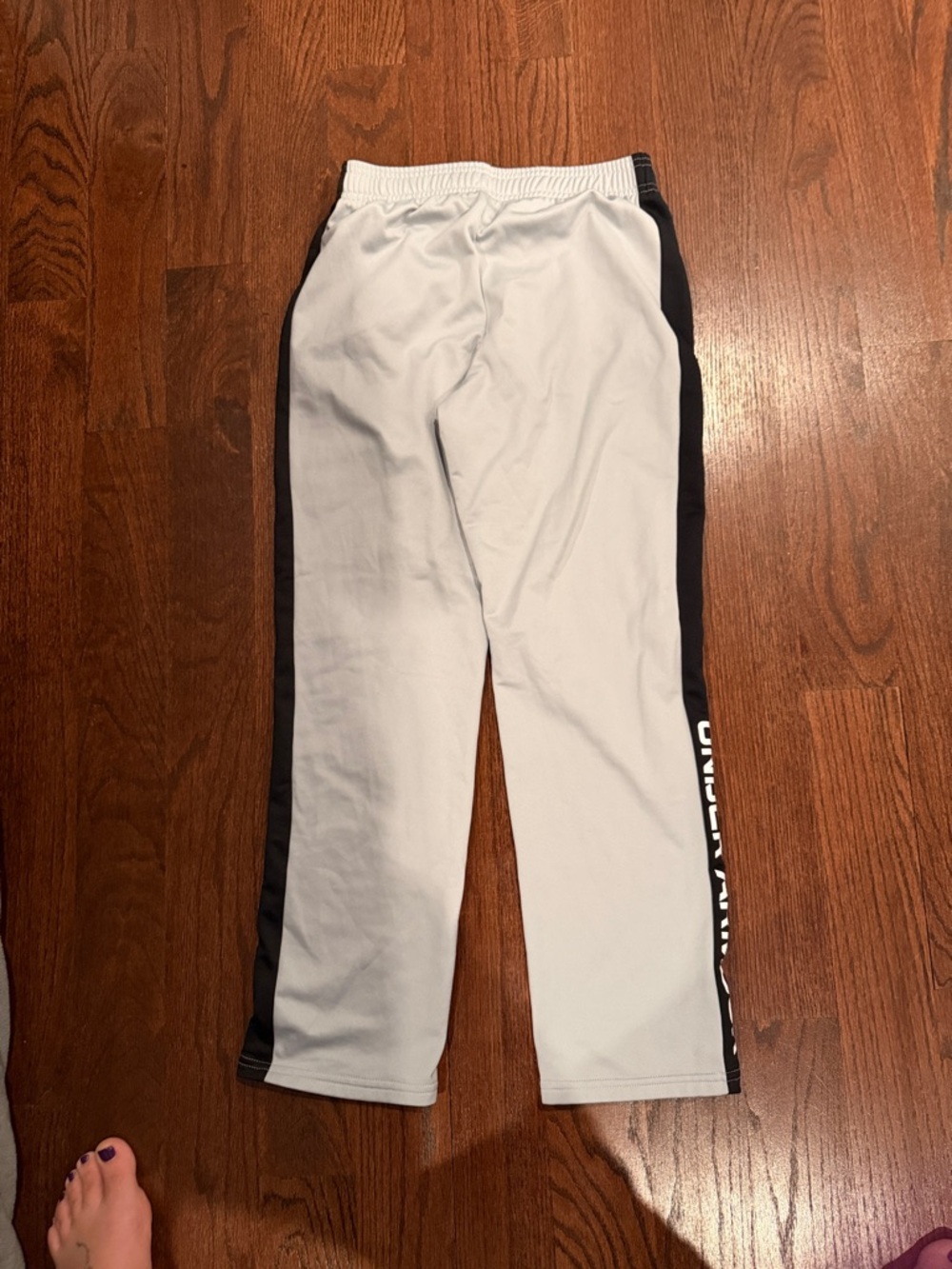 Kids Under Armour White Track Pants with Black Side Panels never worn